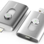 iStick, una memoria flash con un conector USB, así como al conector Lightning de Apple (MFi (Made for iPod, iPhone, iPad)