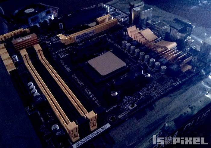 Colocando el AMD A10 7850K Black Edition en la motherboard