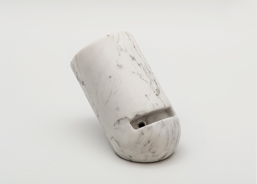 Altavoz Ovo hecho de mármol de Carrara por Monitillo Marmi