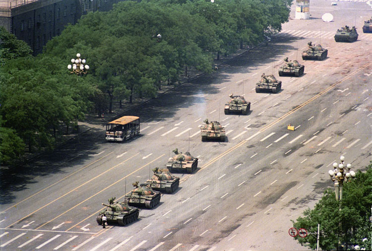 Foto original Tiananmen,  por Stuart Franklin, 1989.