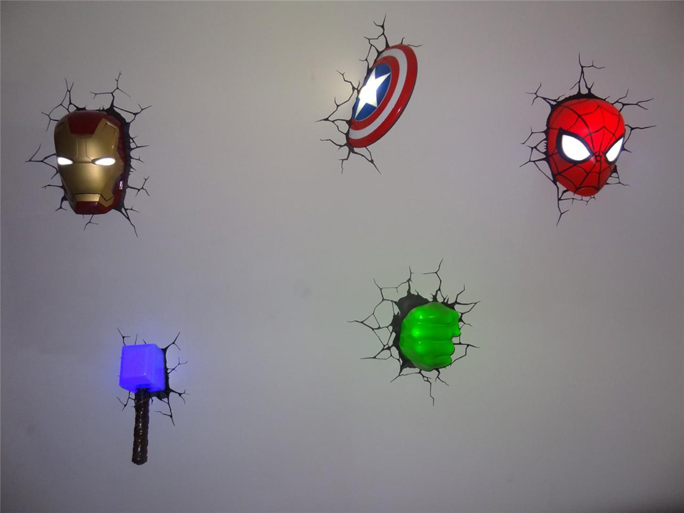 Lámparas 3D de superhéroes