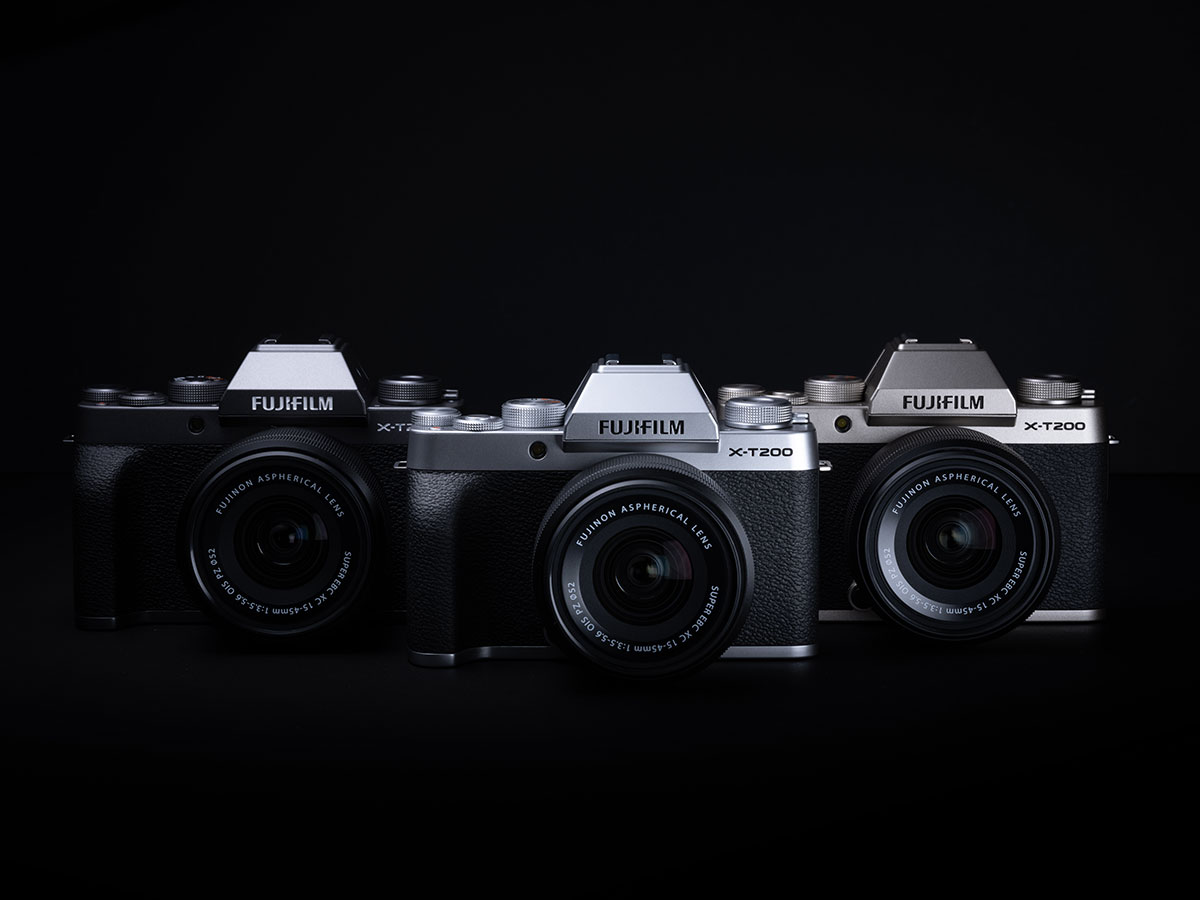 Nuevas: Fujifilm X100V y Fujifilm X-T200