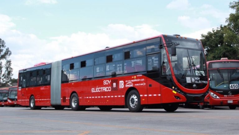 Primer Metrobús articulado 100% eléctrico entra en operación en la CDMX