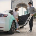 Beat ofrece una experiencia de movilidad premium con su flotilla de autos eléctricos Tesla
