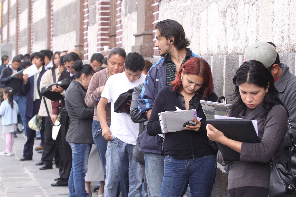 Desempleo y Escasez de Oportunidades Laborales para Jóvenes