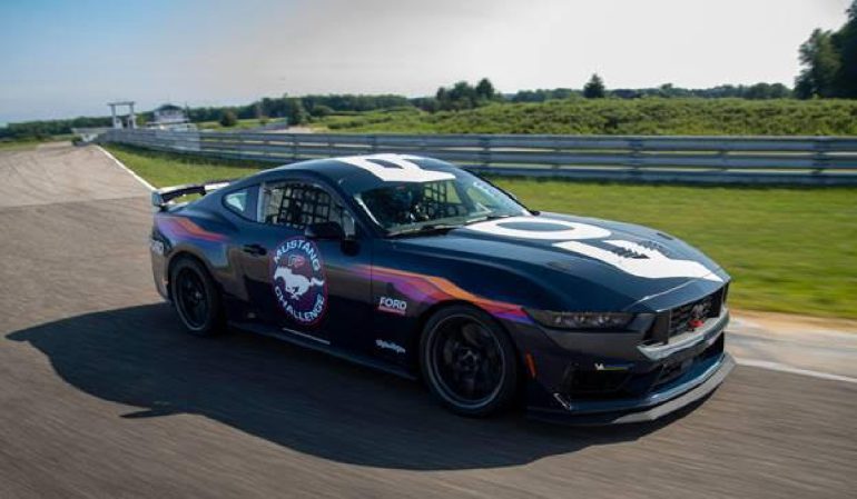 Creado para vencer en las pistas Ford Performance presenta Mustang Dark Horse R