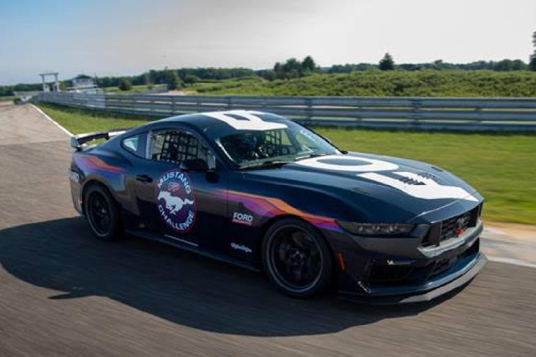 Creado para vencer en las pistas Ford Performance presenta Mustang Dark Horse R