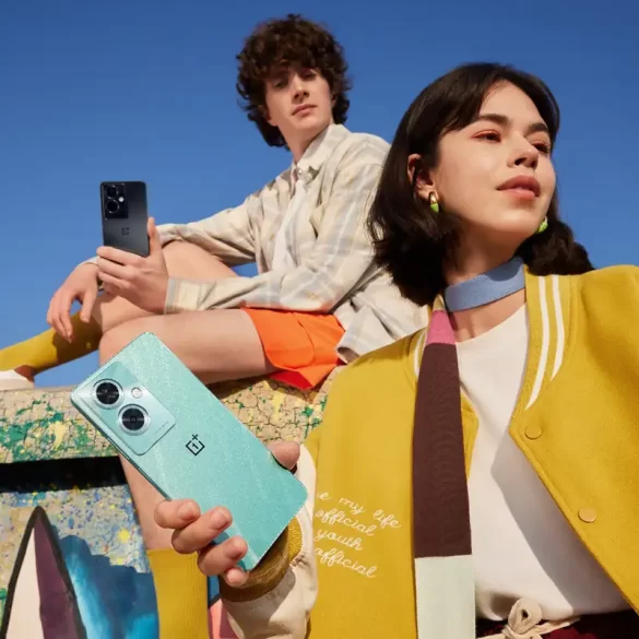 Nuevo OnePlus Nord N30 SE5G en colores Cyan Sparkle y Black Satin