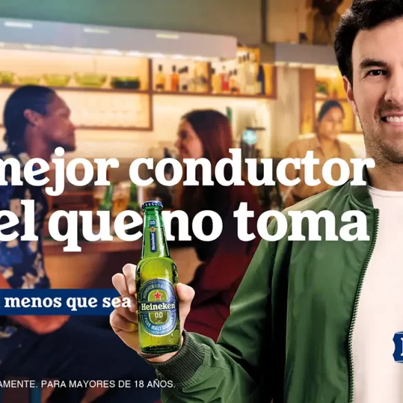 Checo Pérez conduce para Heineken 0.0 en experimento social