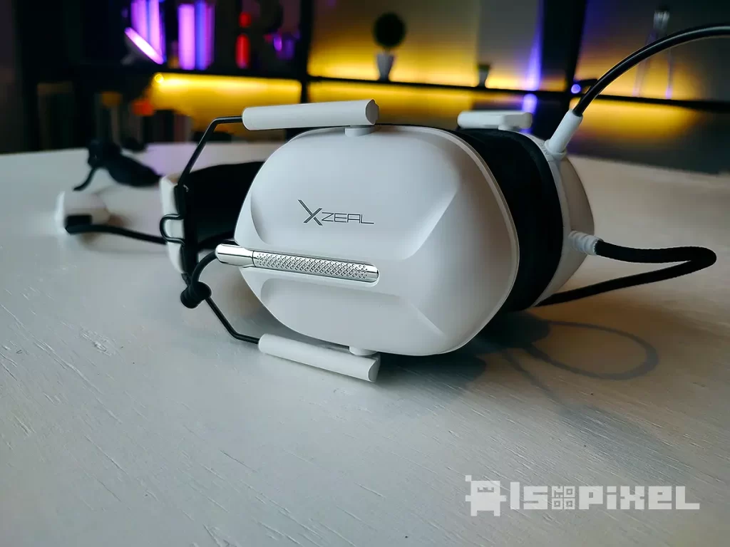 Audífonos gamer Xzeal XZ-7010 con retroiluminación RGB