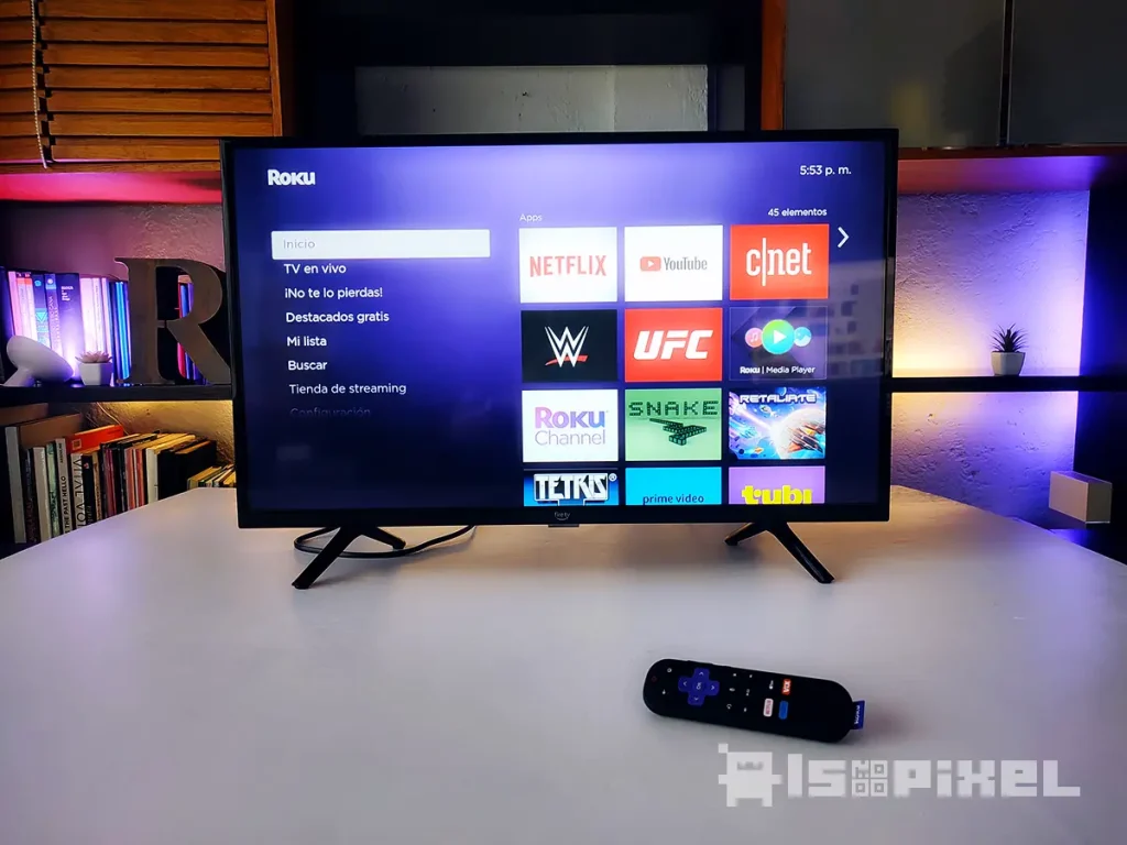 Roku Streaming Stick 4K conectado a un televisor