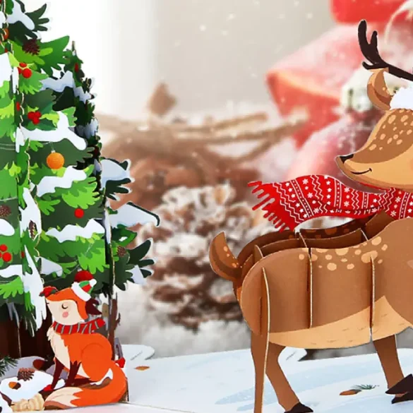 Niños felices abriendo regalos Día de Reyes con productos de SHEIN