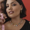 Pareja reale luce las nuevas joyas de Pandora Be Love para San Valentín