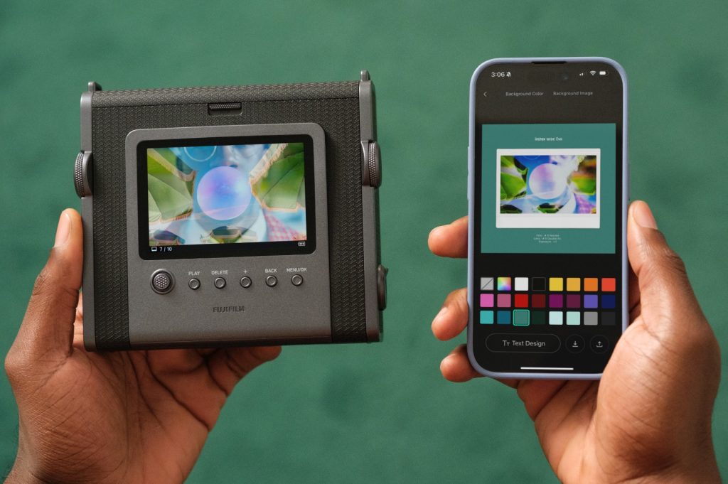 ¡instax WIDE Evo: el nuevo modelo híbrido, listo para la acción! %nombre de archivo%