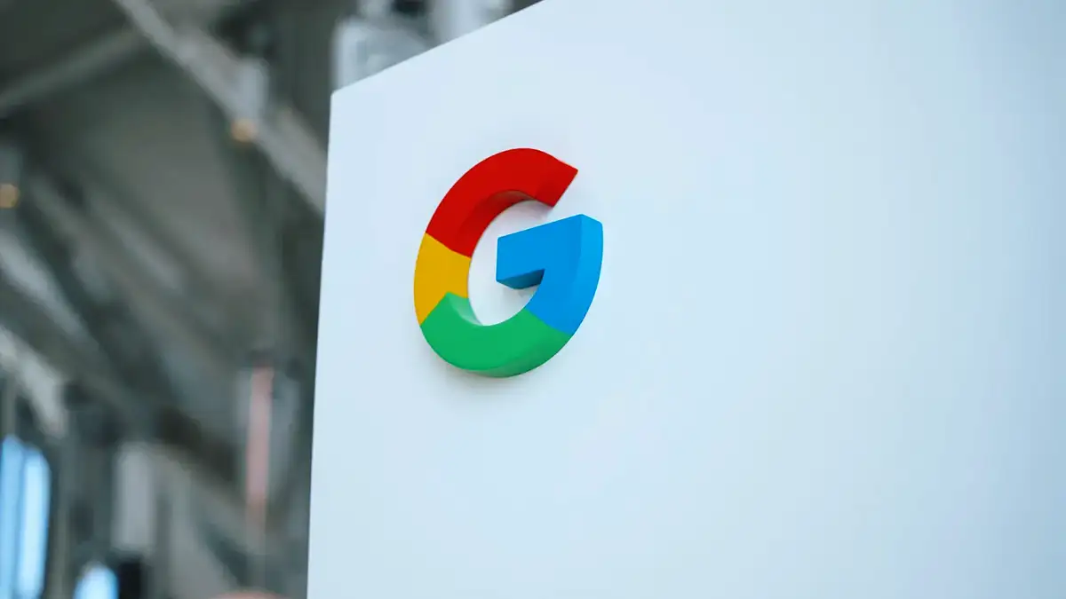 Google se pone elegante: su nuevo logo “G” apuesta por el degradado y la IA