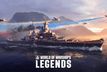 Captura de pantalla de World of Warships con el USS Wisconsin navegando durante el evento del 4 de julio.