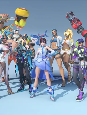 Héroes de Overwatch 2 con atuendos veraniegos y temáticos de la Temporada 18, mostrando una alineación diversa de personajes en trajes coloridos, listos para los Juegos de Verano y los nuevos desafíos competitivos que llegan al juego en agosto de 2025.