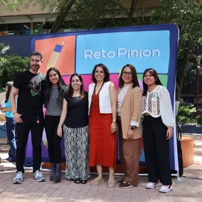 Estudiantes mexicanos presentan proyectos tecnológicos para ciudades inteligentes en el Reto Pinion 2026