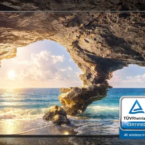 Televisor LG OLED evo W6 inalámbrico montado en pared con diseño ultradelgado y sin cables