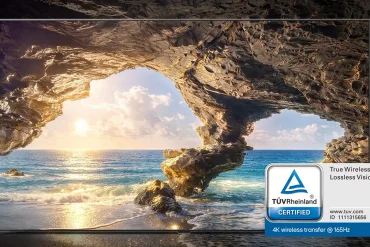 Televisor LG OLED evo W6 inalámbrico montado en pared con diseño ultradelgado y sin cables